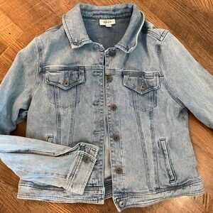 Light wash Denim women’s jacket